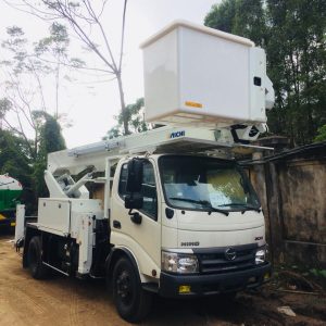Cho thuê xe cẩu thùng tại Lộc Ninh